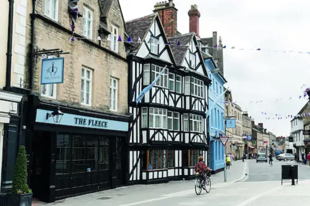The Fleece At Cirencester Εξωτερικό φωτογραφία The Fleece Hotel